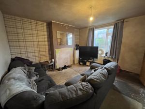 Lounge- click for photo gallery